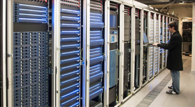 Datacenter Image_000021110632XLarge
